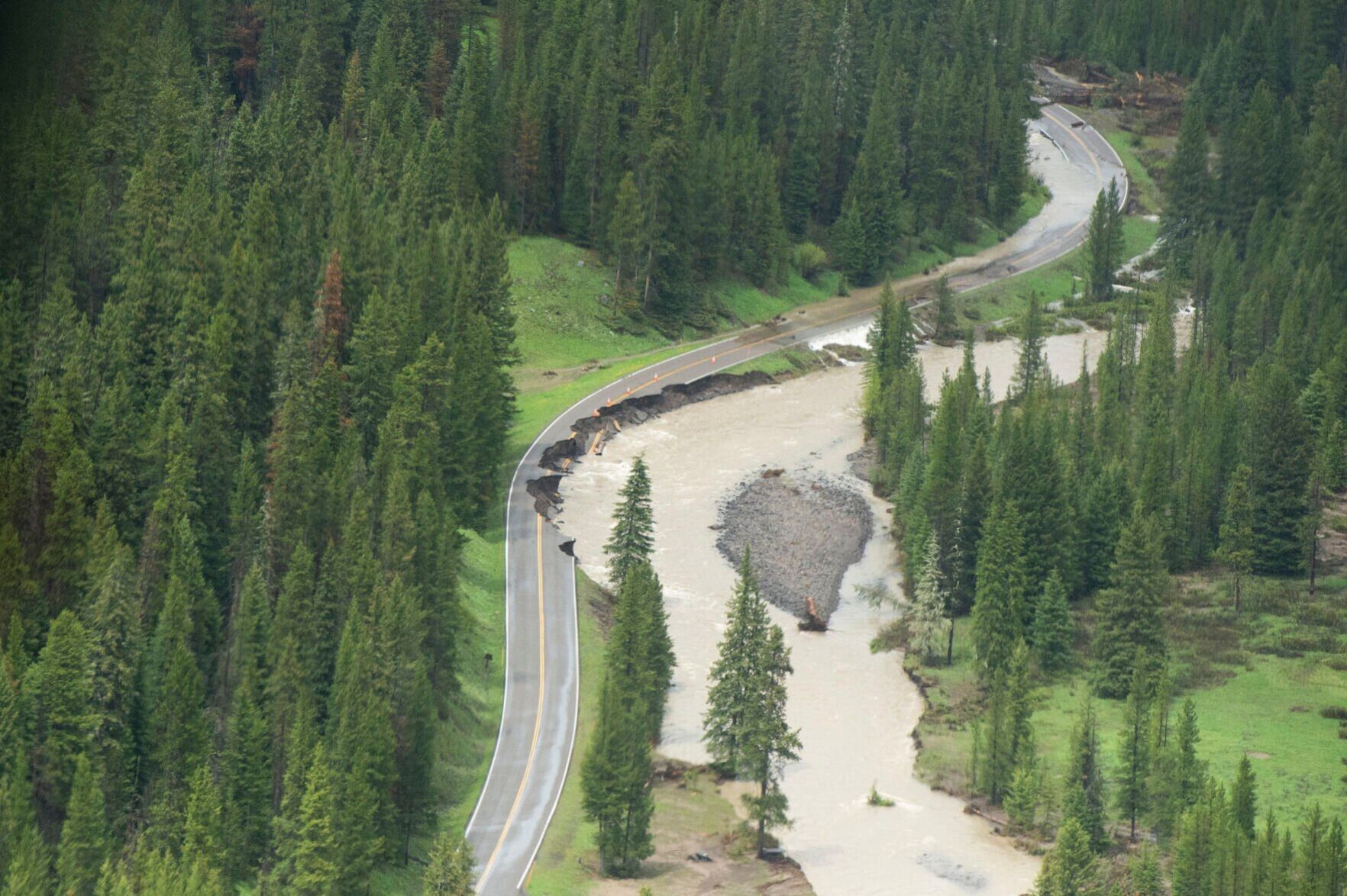 Yellowstone flood flyover